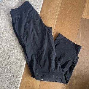 Women’s Lululemon Hiking Pants, Sz 4